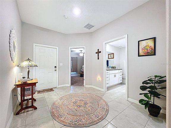 4th image of 197 Rain Berry Ave