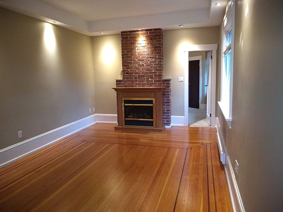4th image of 4850 Connaught Dr