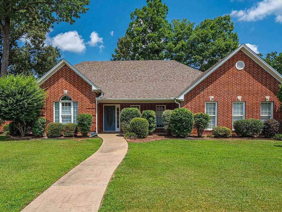 1st image of 2724 Crooked Stick Dr