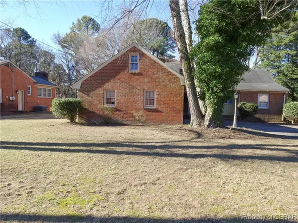 19 Wakefield Rd, Newport News, VA 23606