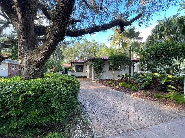 721 Tibidabo Ave