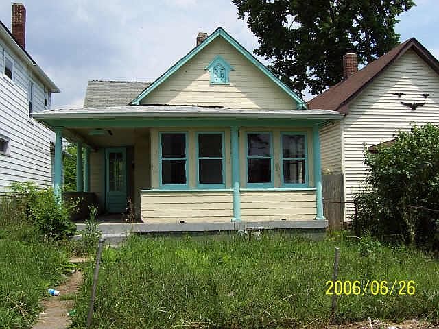 1st image of 1538 E Hoyt Ave
