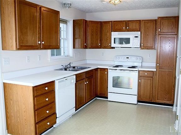 5th image of 1416 Belmont 1418 Dr