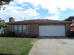 7418 Canis Dr, Corpus Christi, TX 78412