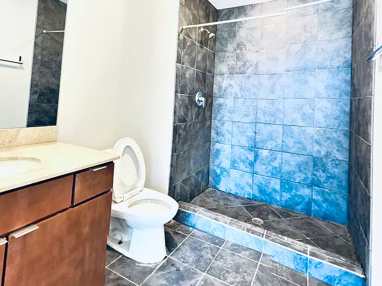 630 N Franklin St #1008 — Photo 11
