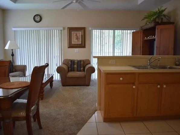 8325 Mulligan Cir, Port Saint Lucie, FL