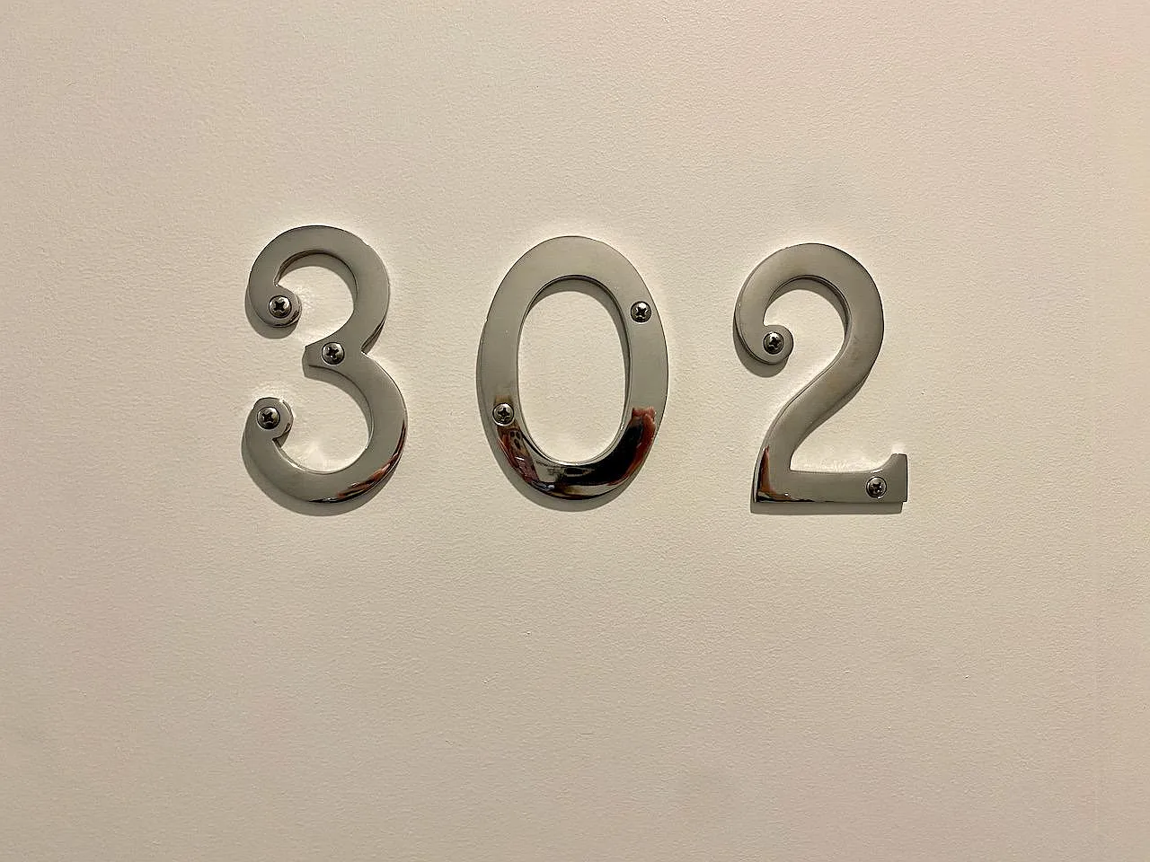 77 Van Dam St — Photo 3