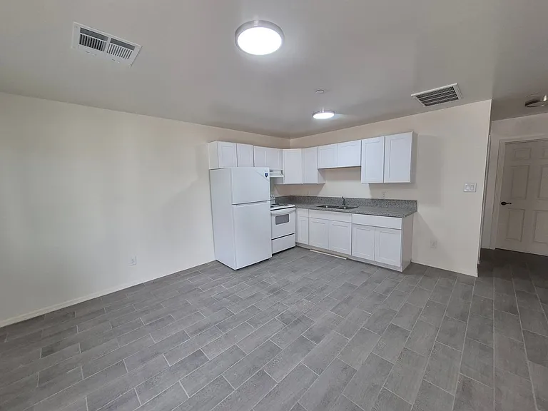253 S 17th Ave — Photo 21