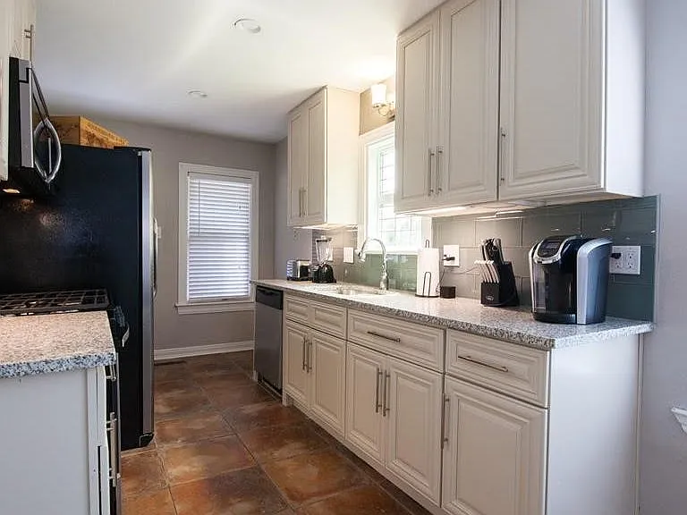 5946 Morningside Ave — Photo 20