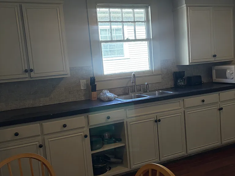1813 Lowerline St — Photo 17