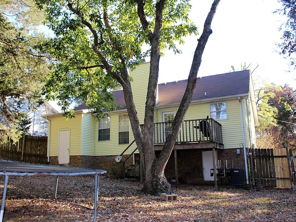 2nd image of 3204 Luann Dr