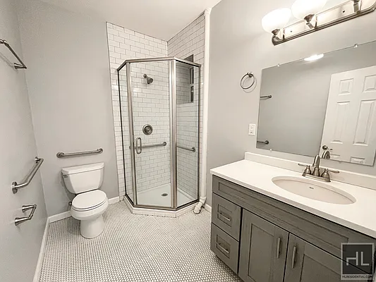 Rented by Highline Residential | media 12