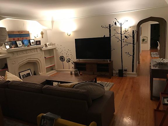 3rd image of 4244 N Francisco Ave APT 3