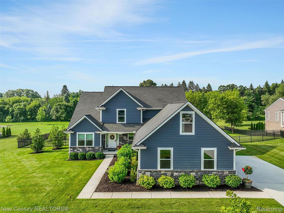1st image of 671 Braxwood Pl
