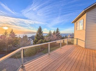 413 S Clarkwood Dr, Bellingham, WA 98225