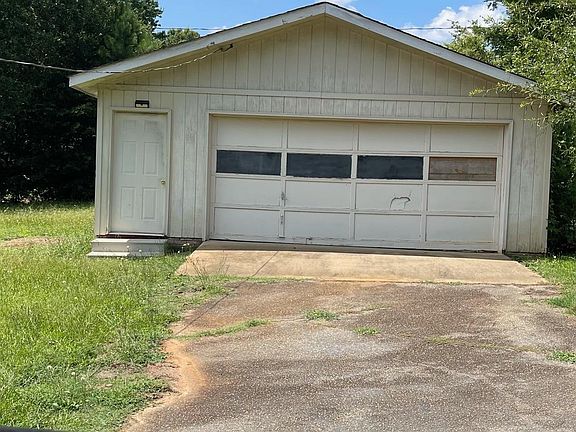 3rd image of 445 Granada Dr