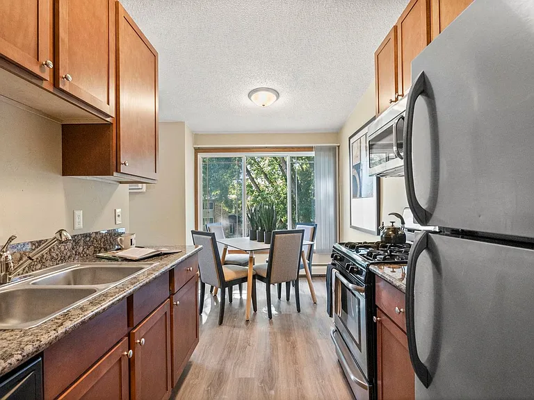 Lake Pointe — Photo 35