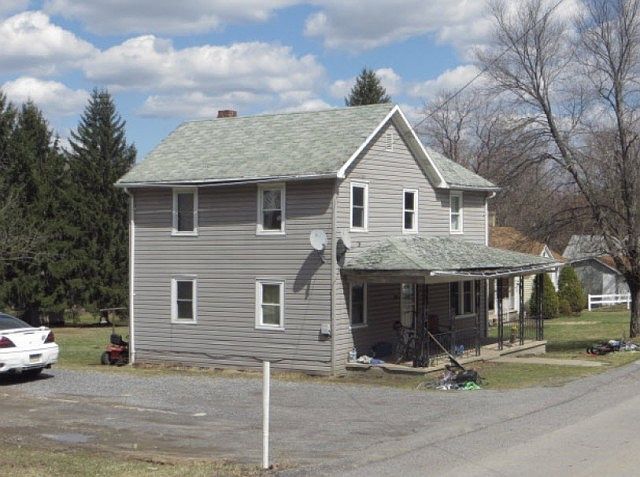 2nd image of 983 Cooper Ave