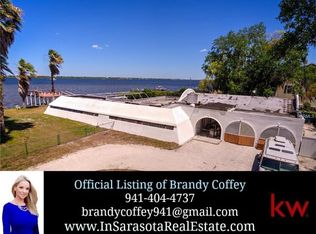 105 16th St NE, Bradenton, FL 34208