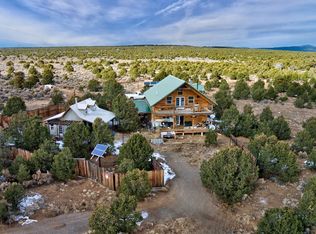 124 Colorado Rd, Tres Piedras, NM 87577