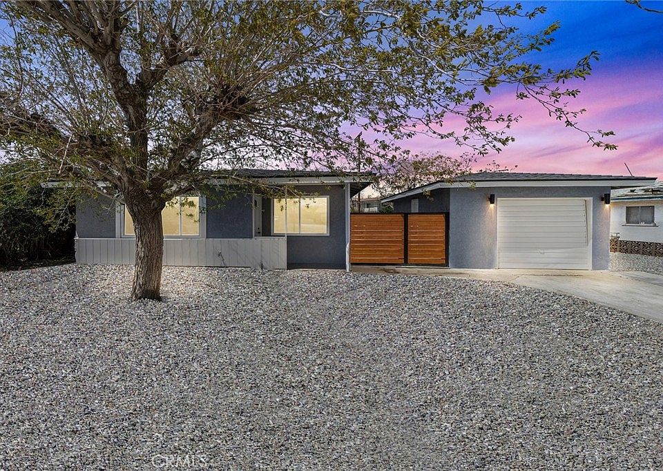 1st image of 15098 Redondo Dr