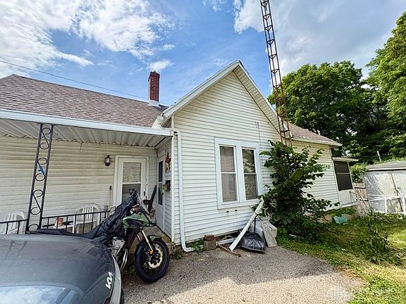 2nd image of 610 Rubsam St