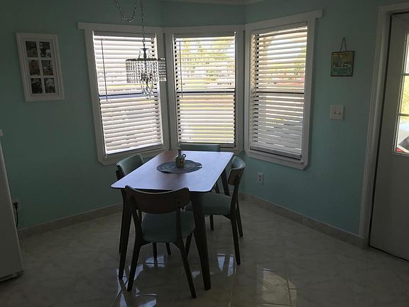 5th image of 3201 Crabwood Ct
