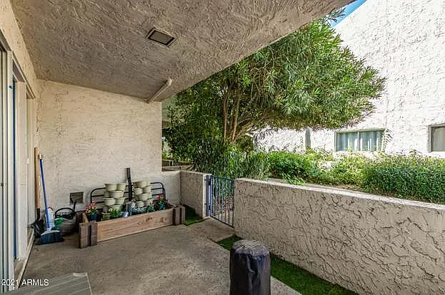 1143 E Sandpiper Dr #105 — Photo 6