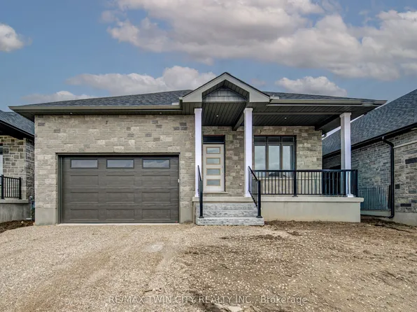 68 Weymouth St, Woolwich, ON N3B 0E3