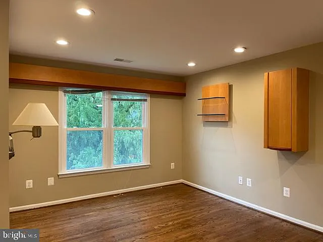 9419 Spruce Tree Cir — Photo 12