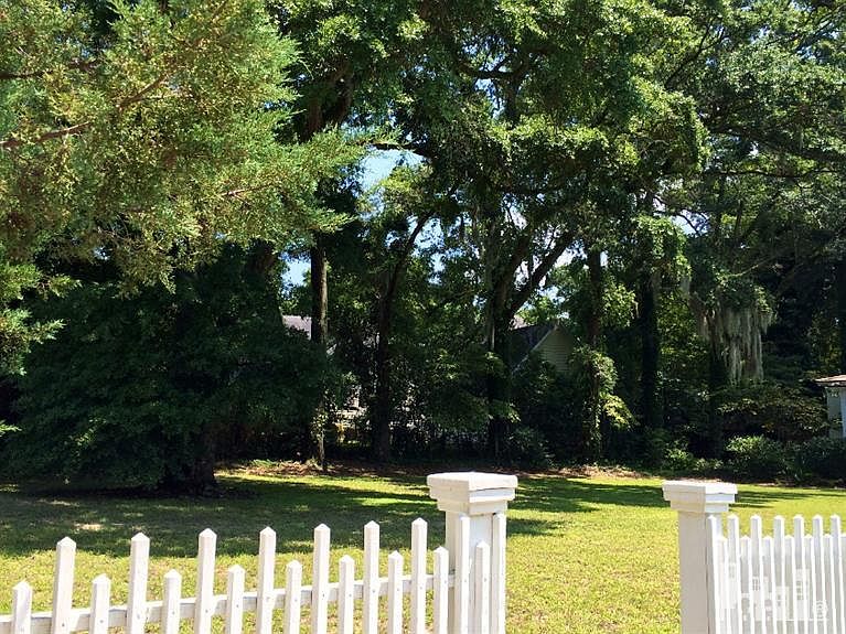 1st image of 2249 Bel Arbor Pl
