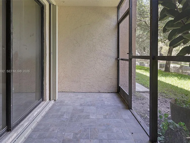 193 Lakeview Dr #103 — Photo 11