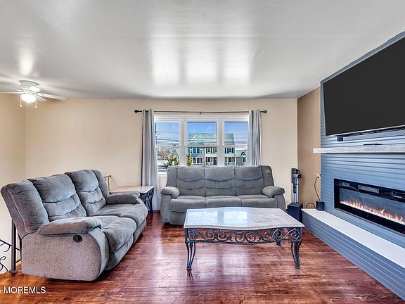 4th image of 1170 Old Freehold Road