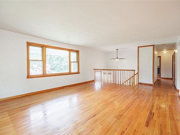5th image of 6856 E Port Bay Rd