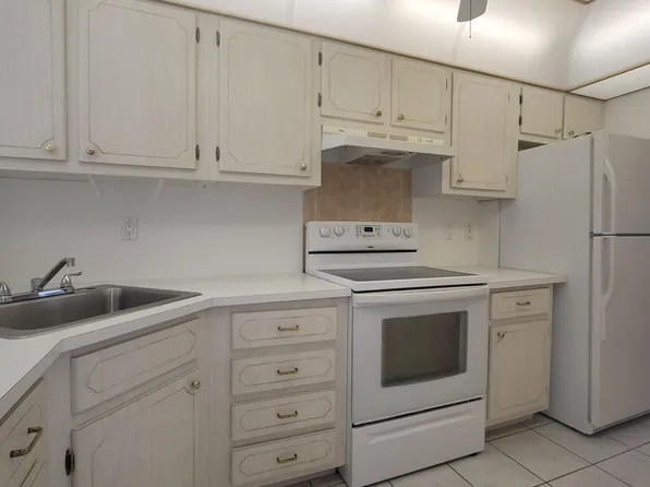 1818 Rodman St APT 2C, Hollywood, FL 33020