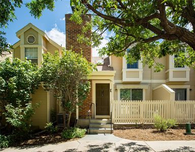 2862 W Long Dr APT D, Littleton, CO, 80120