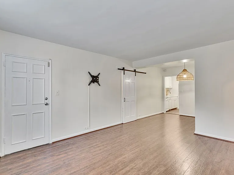 220 N Thomas St #2203 — Photo 4