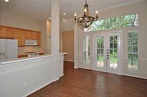 3 bed, 2.0 bath, 1905 sqft, $2,500 — Photo 2
