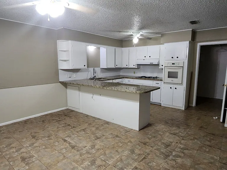 2603 W Wadley Ave — Photo 4