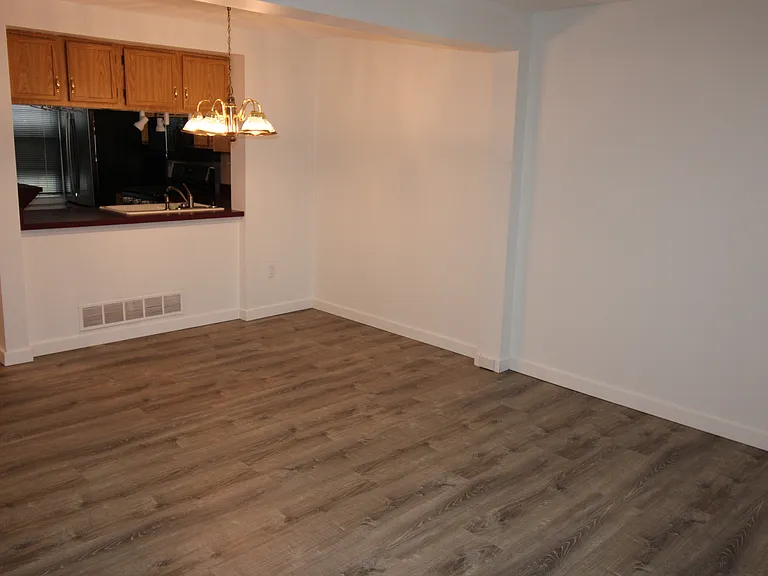 148 Ligonier Ln — Photo 8
