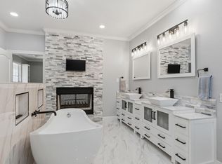 8472 Grand Lake Estates Dr, Montgomery, TX 77316