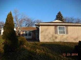 182 E Stevenson Dr, Glendale Heights, IL