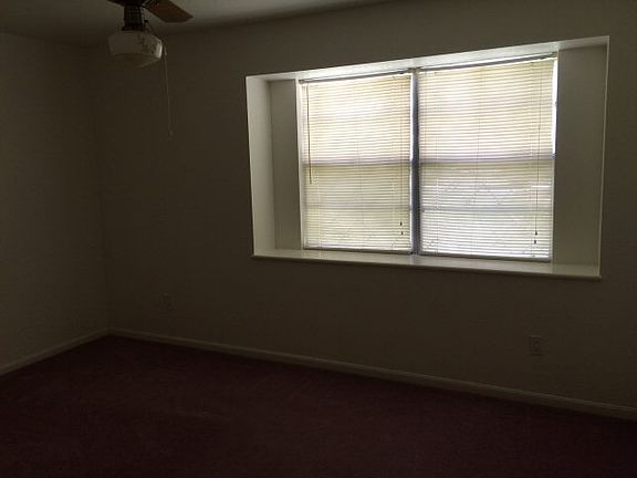 4th image of 511 Oyster Creek Dr