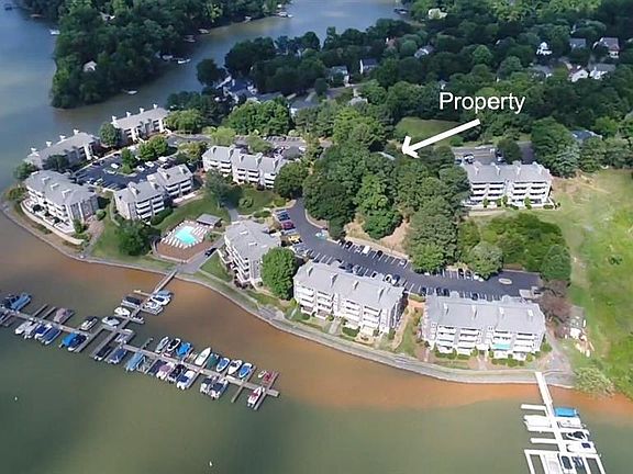 2nd image of 9717 Emerald Point Dr Unit 4