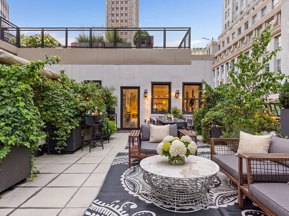 25 Broad St #Ph2d, New York, NY 10004