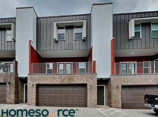 1734 N Reno Dr, Fayetteville, AR 72703