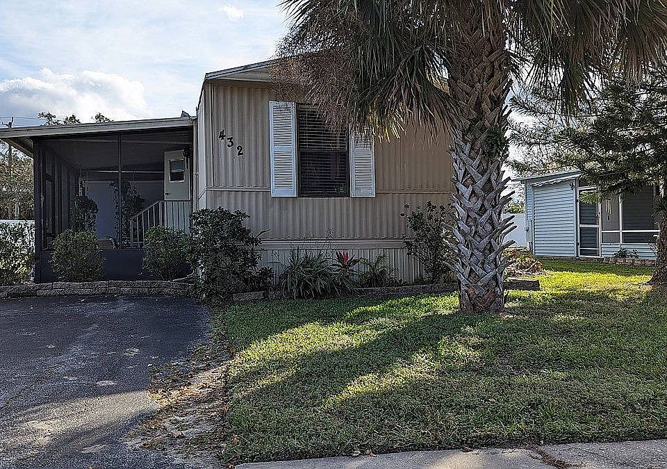 1st image of 432 S Greenway Dr