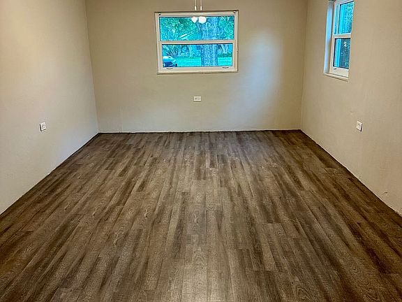 2nd image of 2050 37th Ave