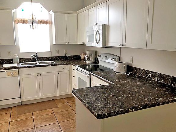 2nd image of 3036 Satsuma St #Sat3036