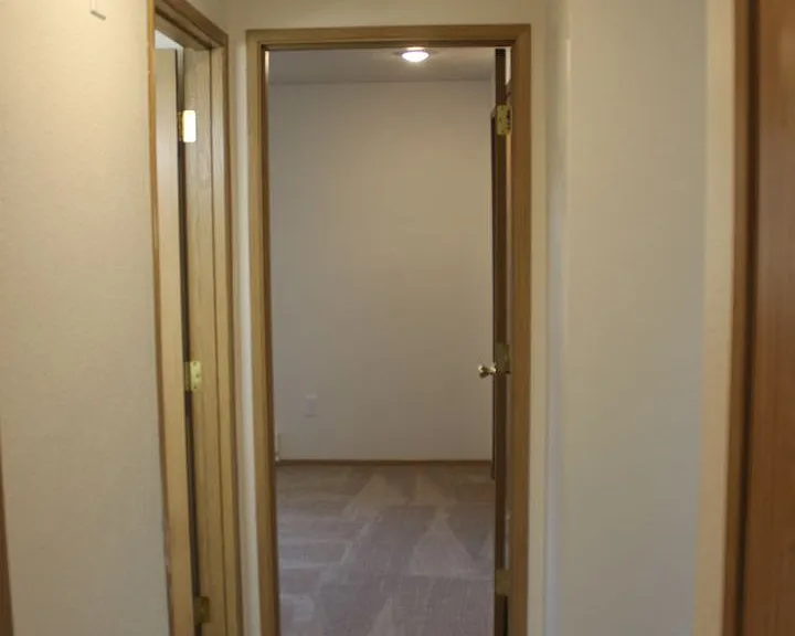 262 NE 34th Pl — Photo 10